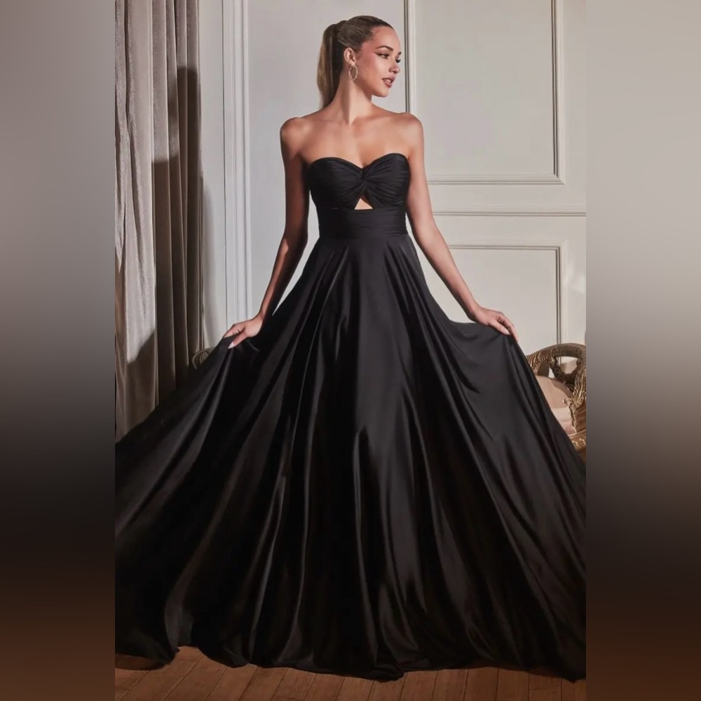 Women's Tux USA Strapless A-Line Satin Keyhole / BLACK